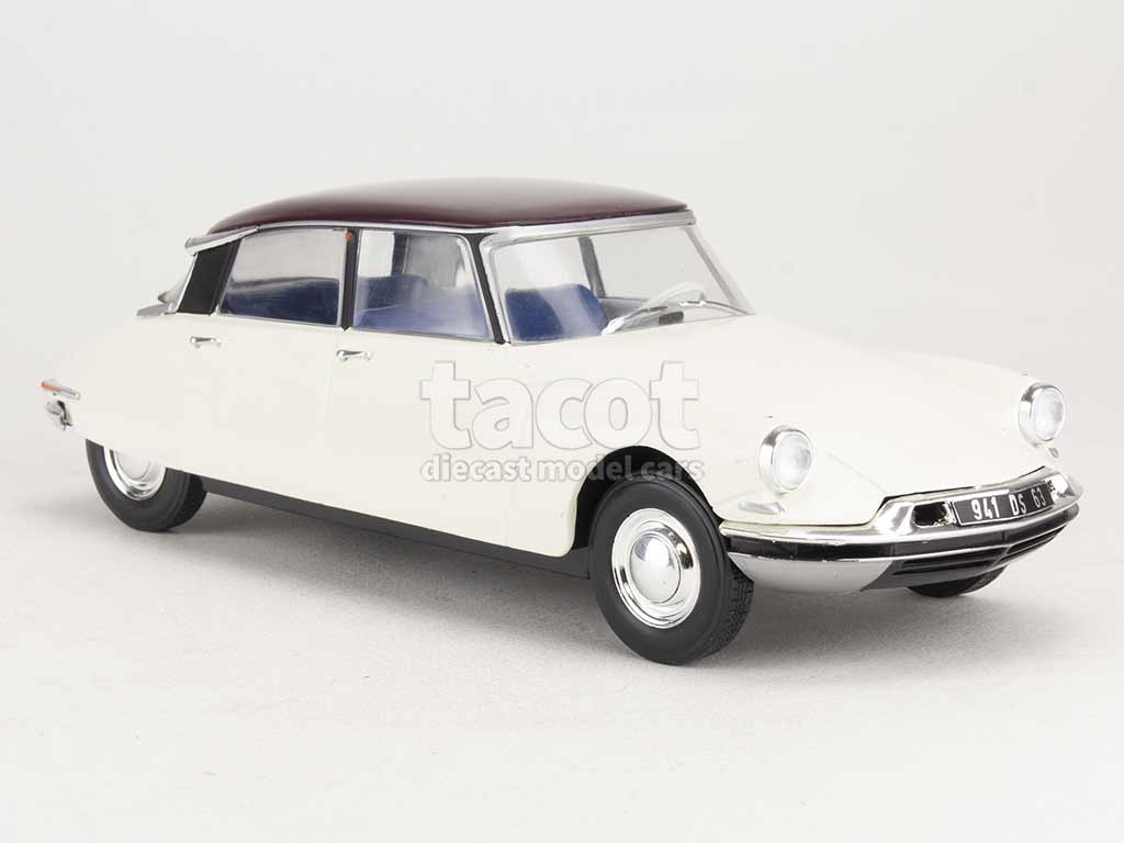 2679 Citroën DS19 1956