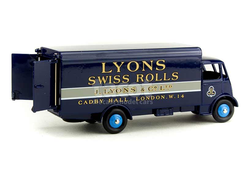 2982 Guy Van Lyons Swiss Rolls