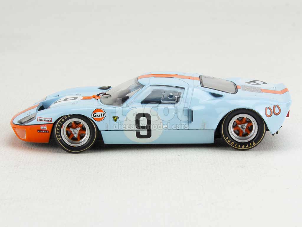 4525 Ford GT40 Le Mans 1968