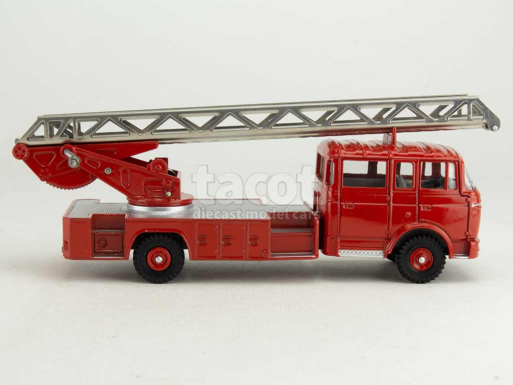 4600 Berliet GAK Grande Echelle Pompiers