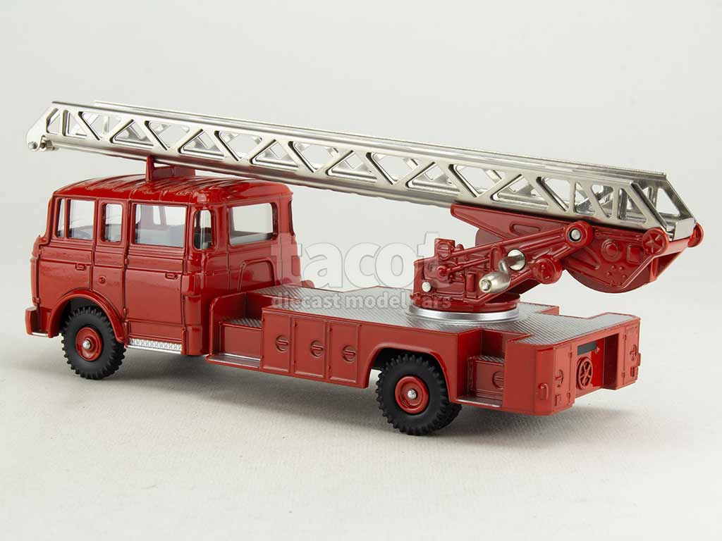 4600 Berliet GAK Grande Echelle Pompiers