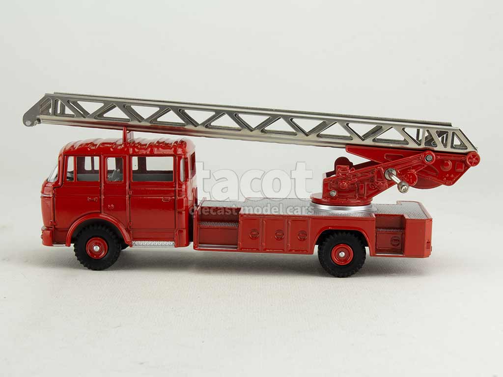 4600 Berliet GAK Grande Echelle Pompiers