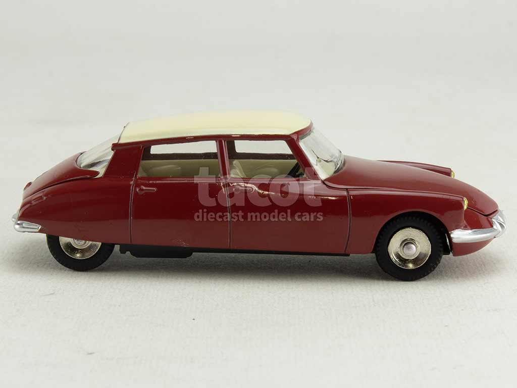 4602 Citroën DS19 1956