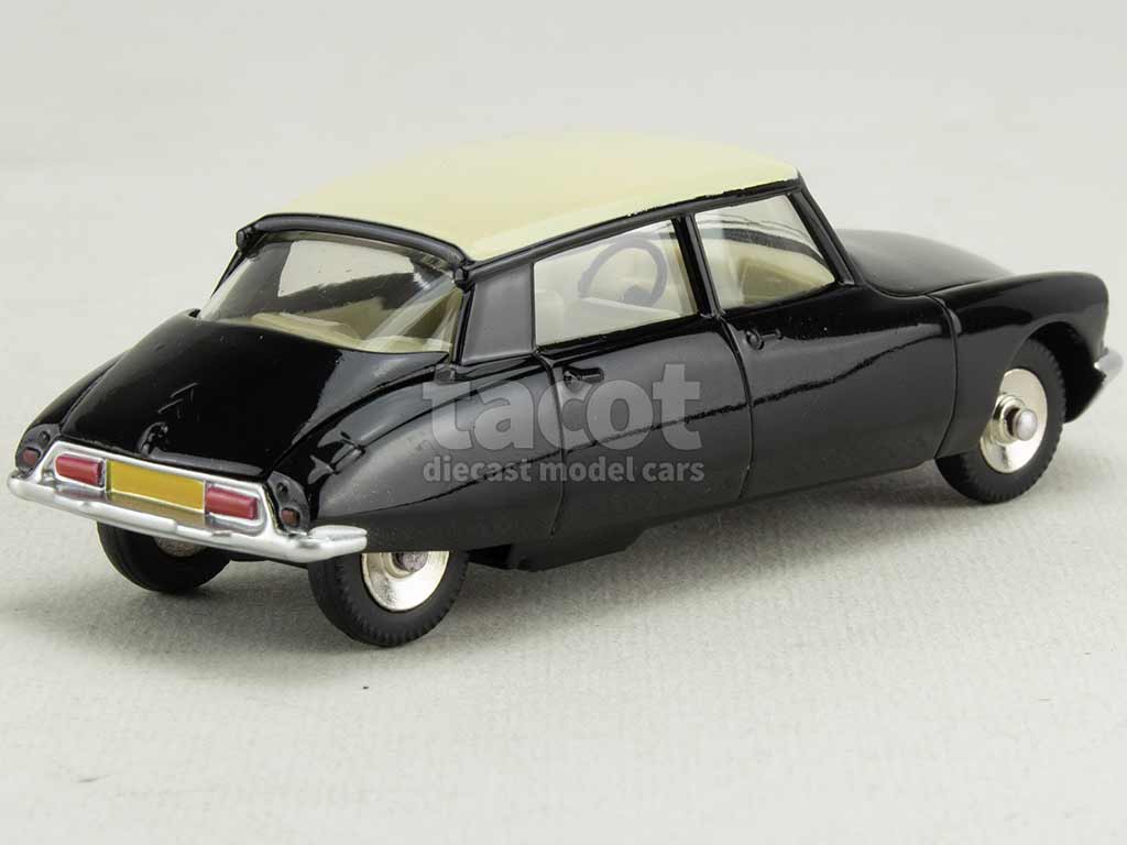 4604 Citroën DS19 1956