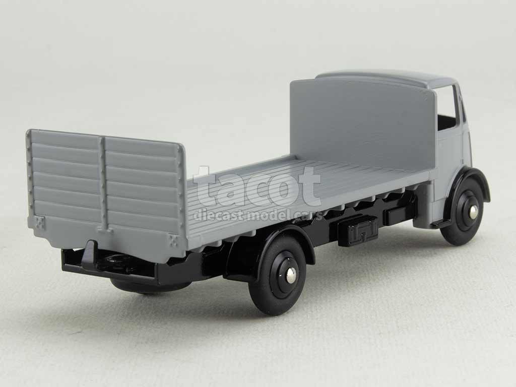 4684 Guy Flat Truck With Tailboard