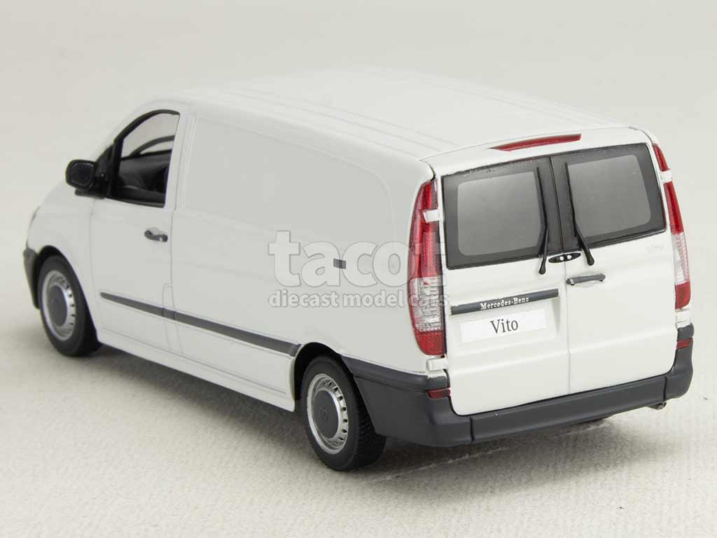 4738 Mercedes Vito Fourgon 2003