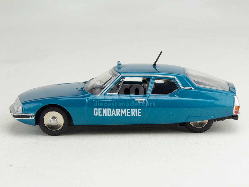 4893 Citroën SM Gendarmerie 1974