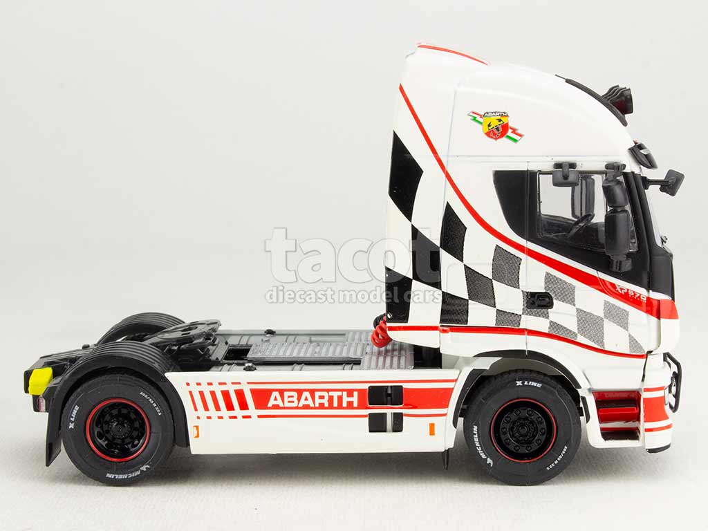 4920 Iveco Stralis Hi-Way Abarth 2016