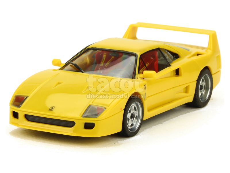 13703 Ferrari F40