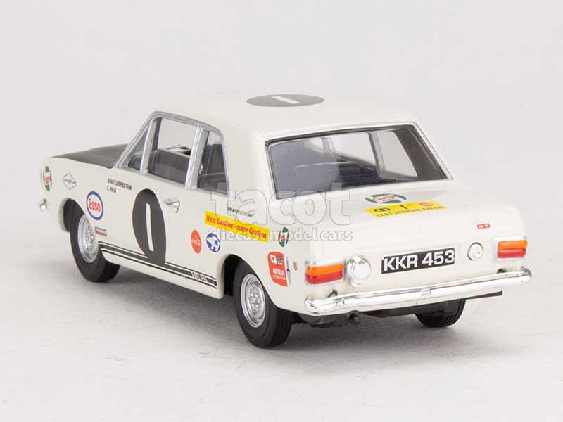 18235 Ford Cortina Safari Rally 1967