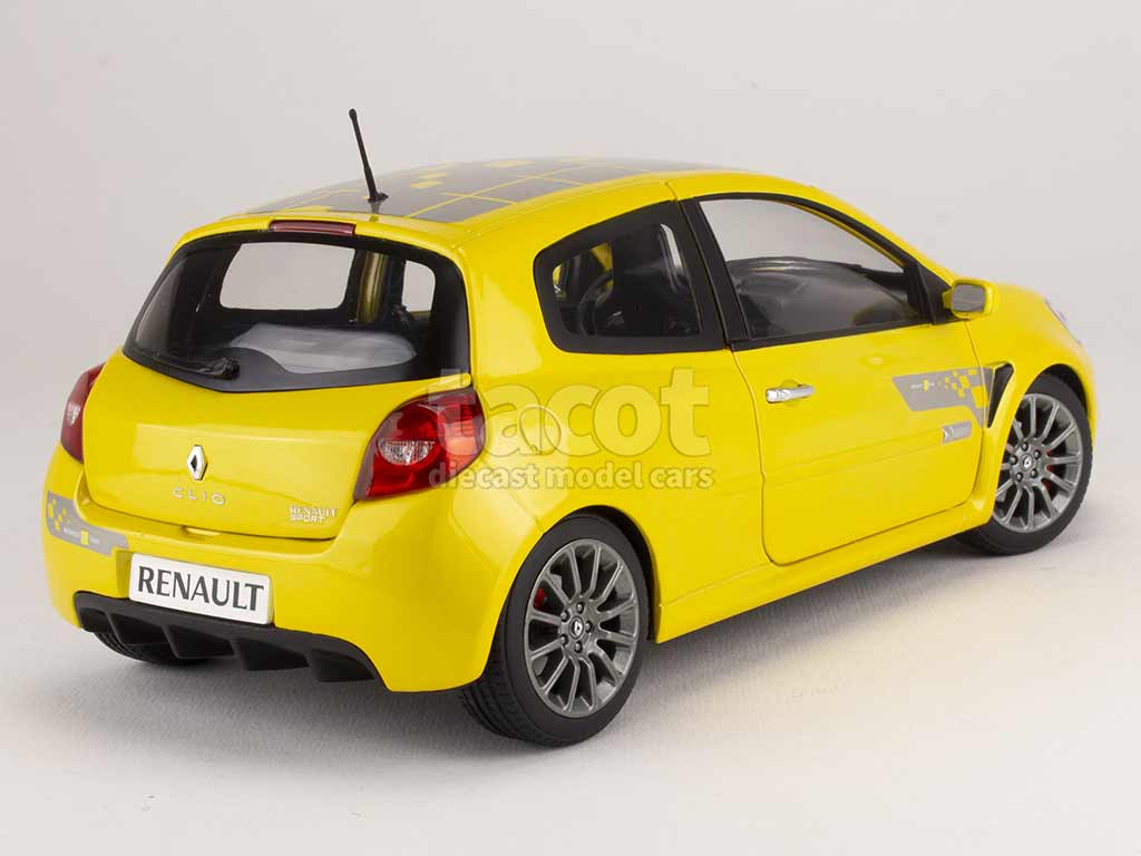 100454 Renault Clio III RS F1 Team 2007