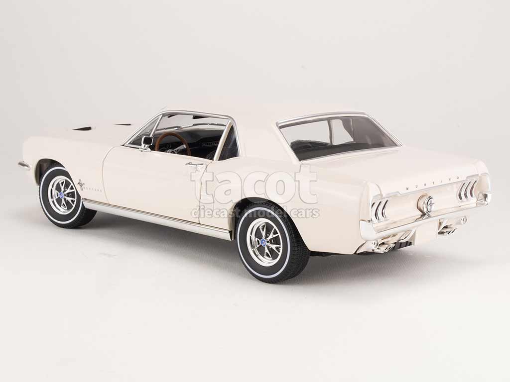 100521 Ford Mustang Coupé She Country 1967