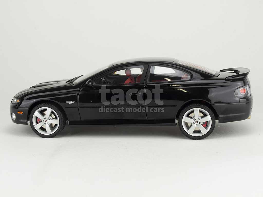 100862 Pontiac GTO 2006