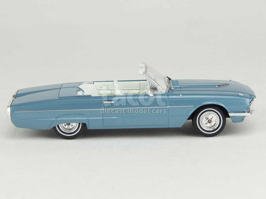 100877 Ford Thunderbird Thelma Louise 1966