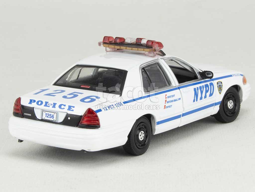 100881 Ford Crown Victoria Police Quanticos 2003