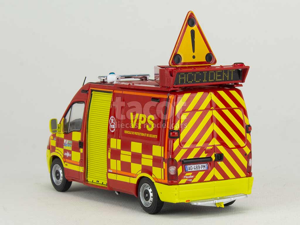 101104 Renault Master II Lanéry VPS Pompiers 