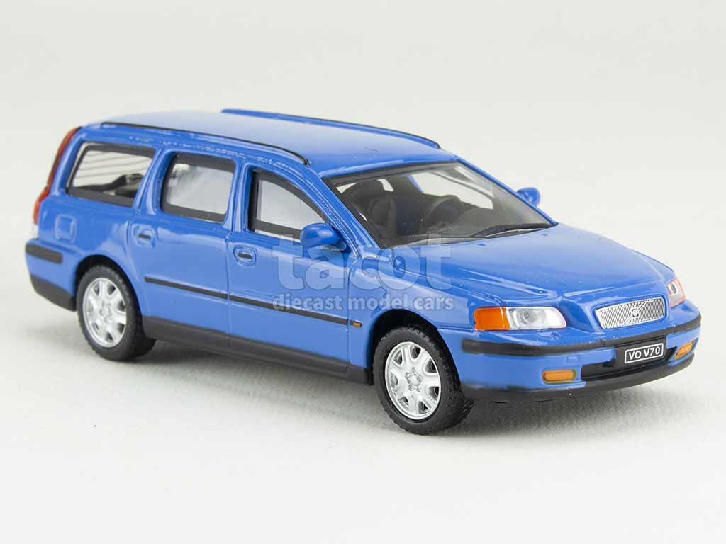 101727 Volvo V70 2008