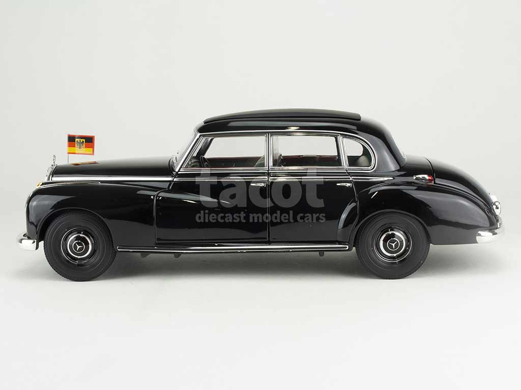 101820 Mercedes 300 B/ W186 Adenauer 1955