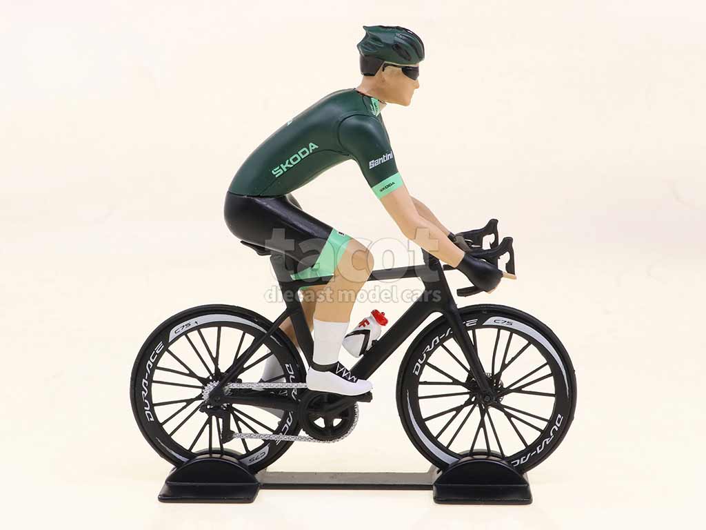 101939 Divers Cycliste Maillot Vert 2023