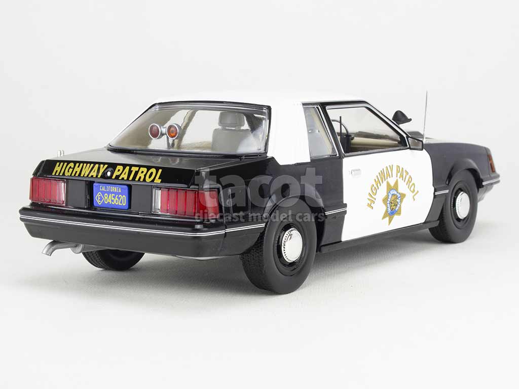 102066 Ford Mustang SSP Police 1982