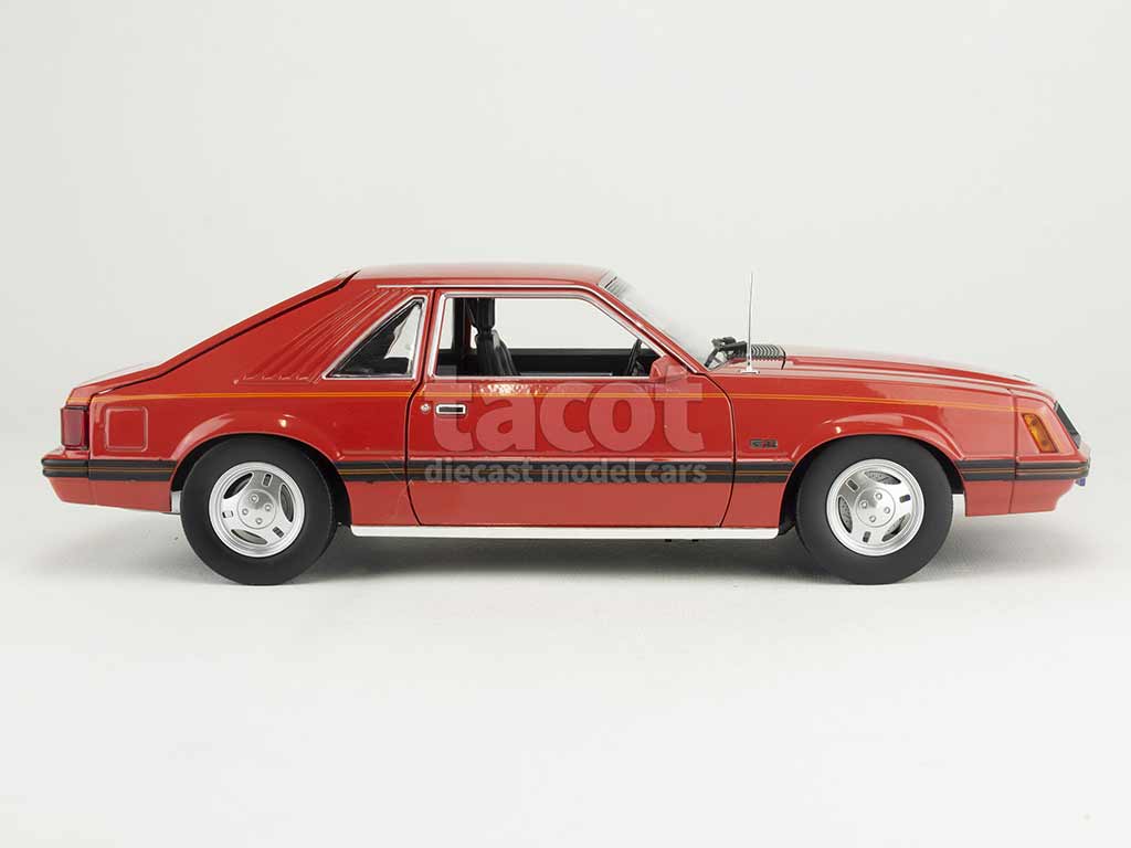 102070 Ford Mustang Ghia Charlie's Angels 1979