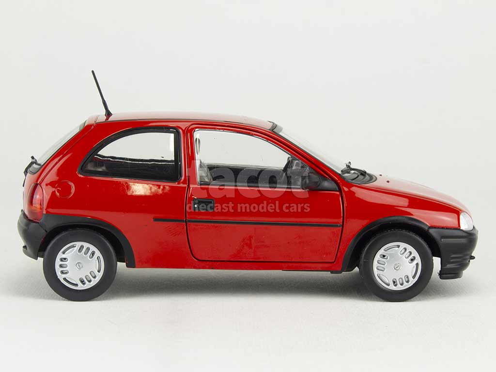 102101 Opel Corsa B 1993