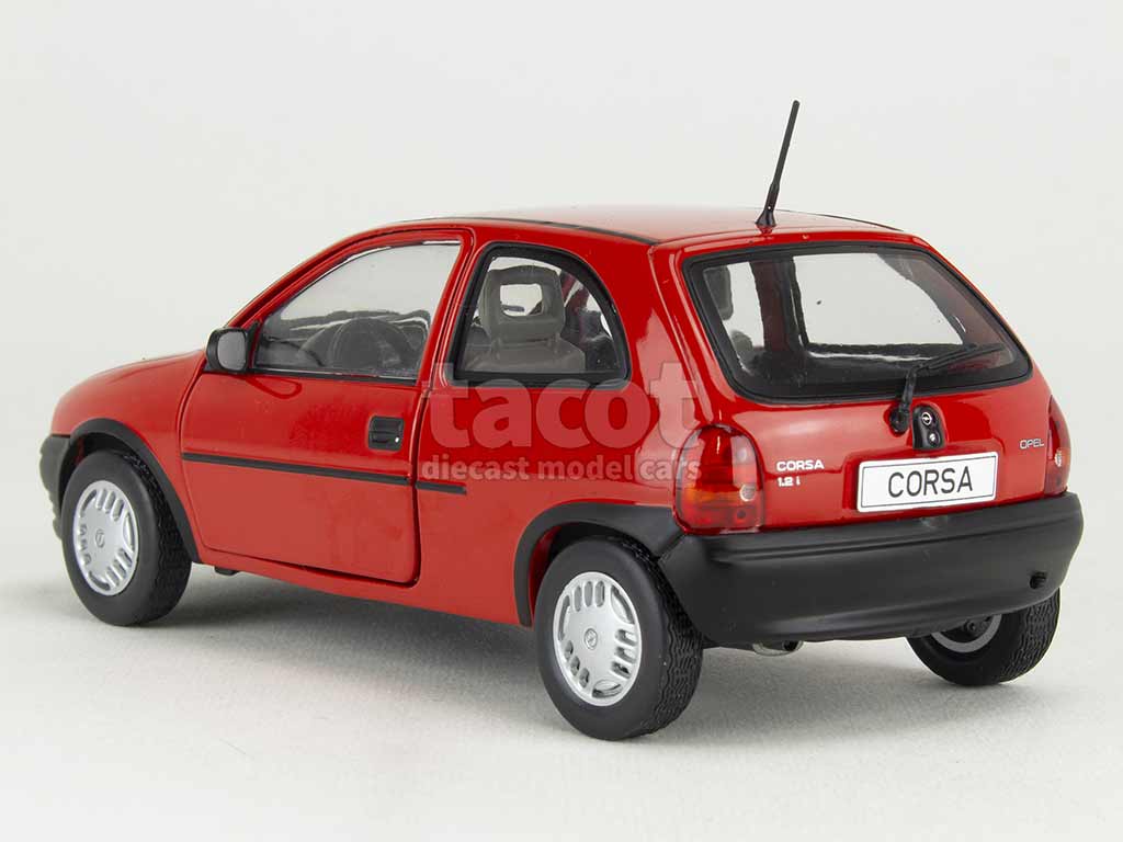 Opel - Corsa B 1993 - Whitebox - 1/24 - Autos Miniatures Tacot