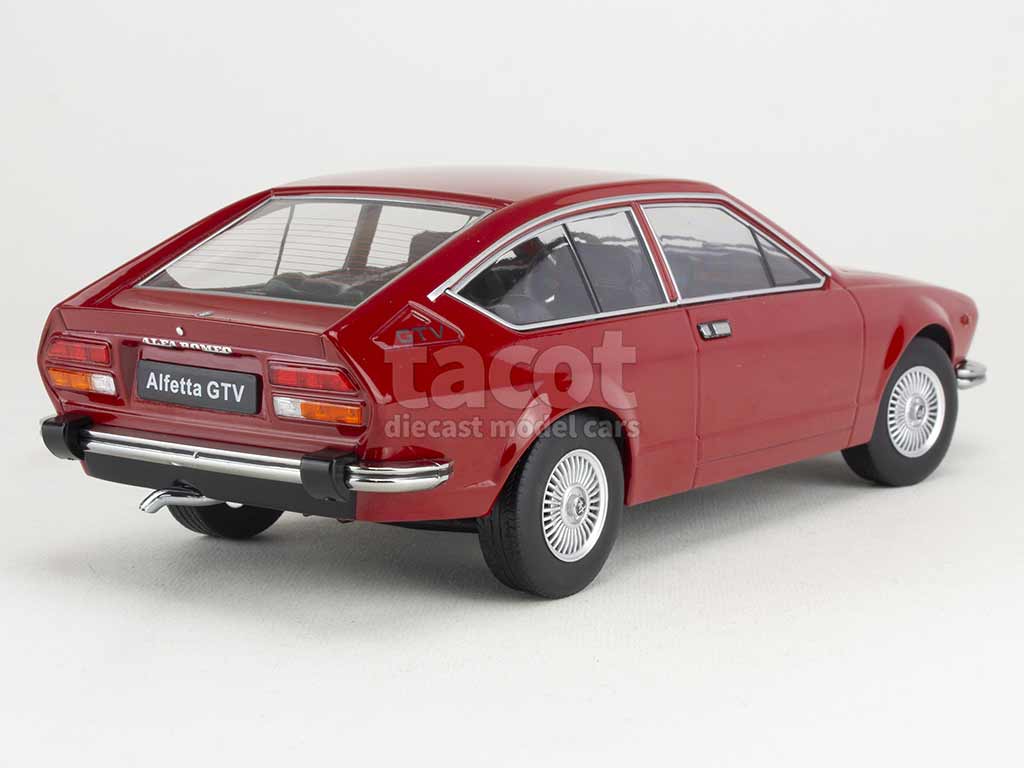 102172 Alfa Romeo Alfetta 2000 GTV 1976