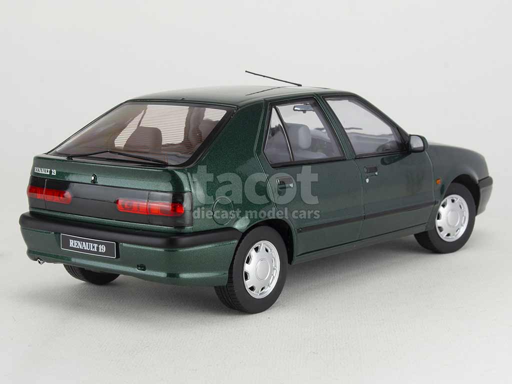 102489 Renault R19 5 Doors 1994