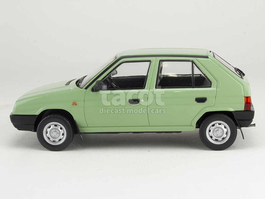 102558 Skoda Favorit 1987