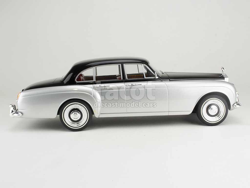 102560 Rolls-Royce Silver Cloud III Flying Track Mulliner 1965