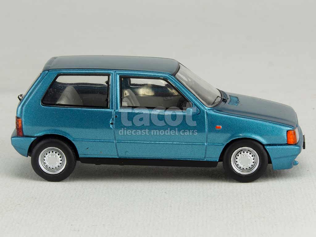 102806 Fiat Uno Elba 1983