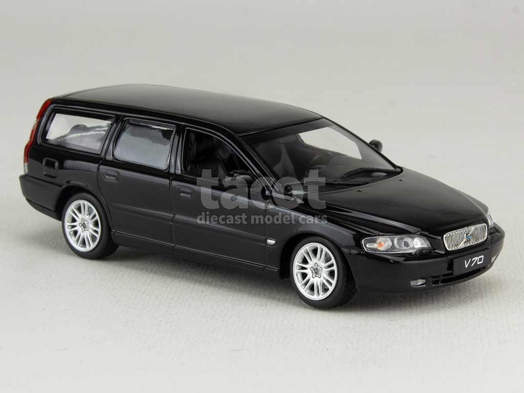 102820 Volvo V70 Break 2000