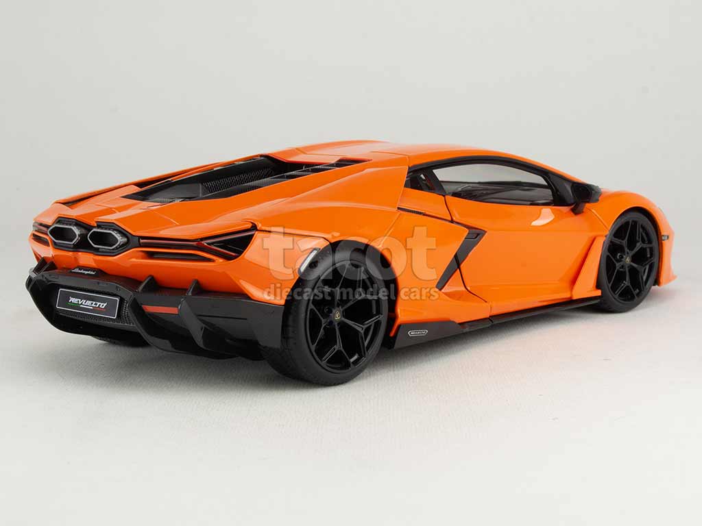 103122 Lamborghini Revuelto 2024