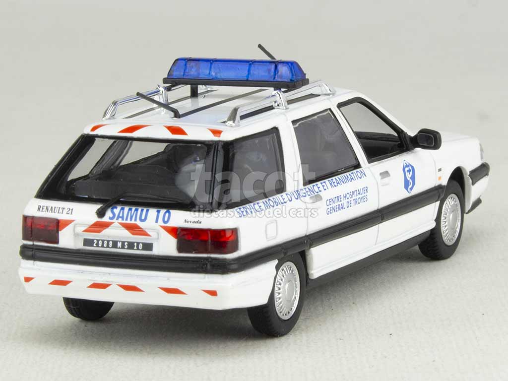 103240 Renault R21 Nevada Ambulance 1991