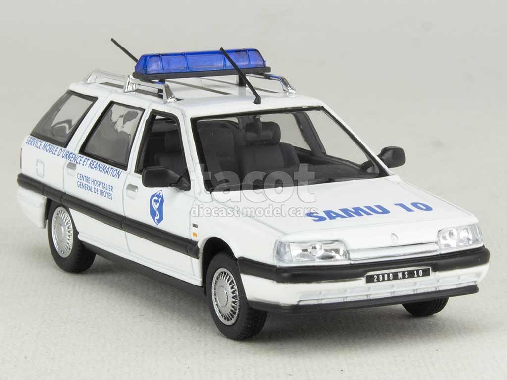 103240 Renault R21 Nevada Ambulance 1991