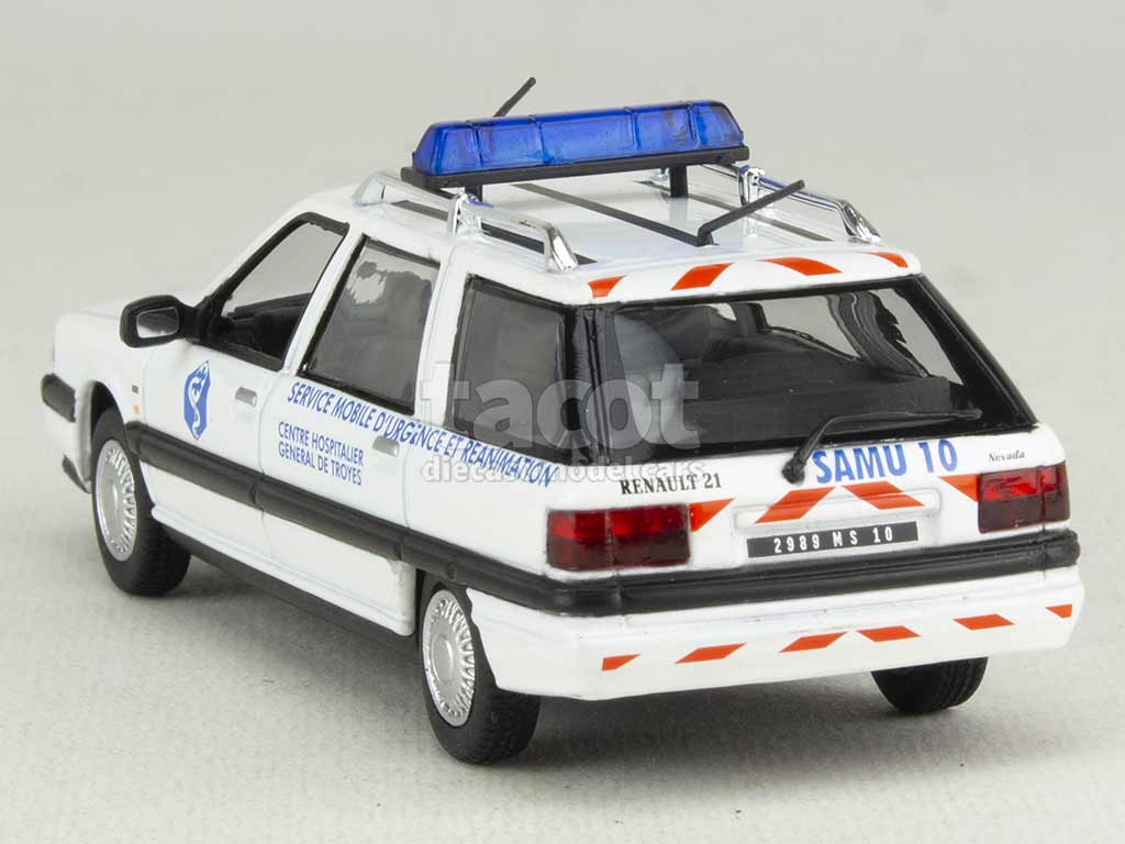 103240 Renault R21 Nevada Ambulance 1991