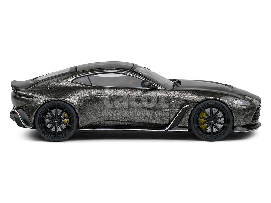 103772 Aston Martin Vantage V12 2023