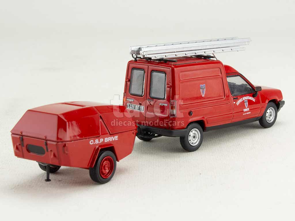 103820 Renault Express Pompiers