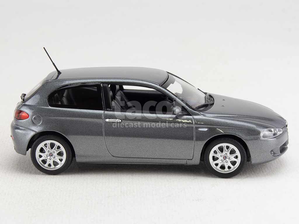 103879 Alfa Romeo 147 2005