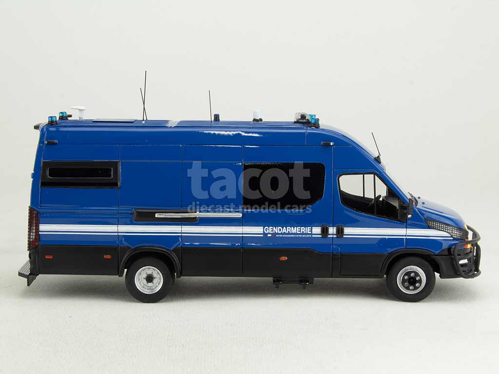 103921 Iveco Daily Long Gruau Gendarmerie 2023