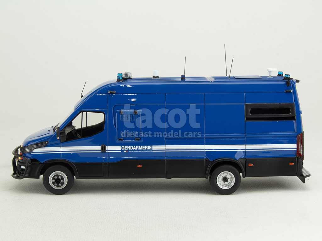 103921 Iveco Daily Long Gruau Gendarmerie 2023