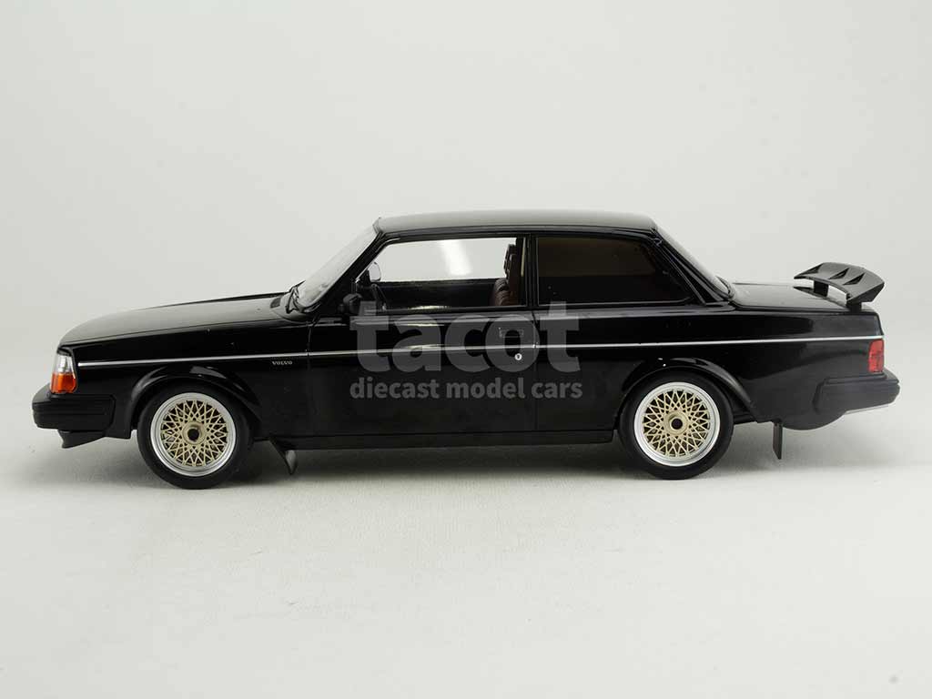 103970 Volvo 240 Turbo Custom 1984