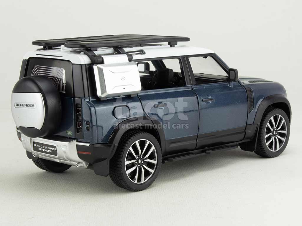 104027 Land Rover Defender 110