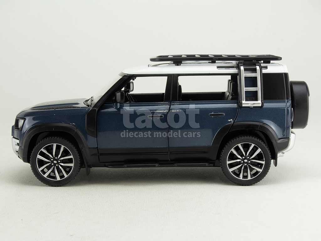 104027 Land Rover Defender 110