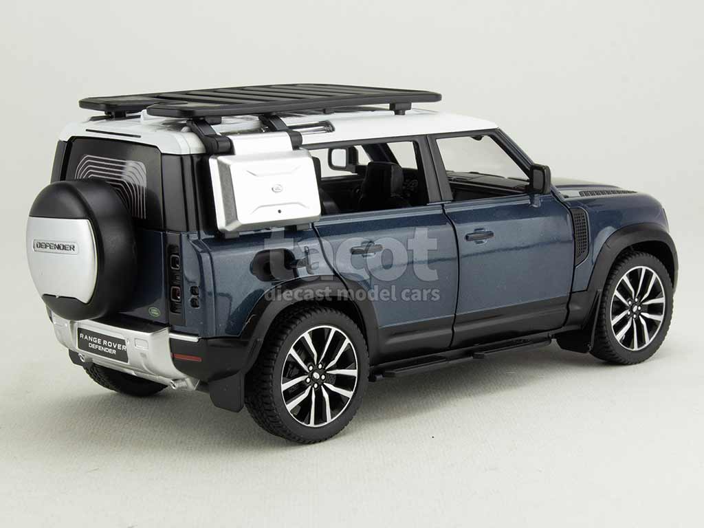 104027 Land Rover Defender 110