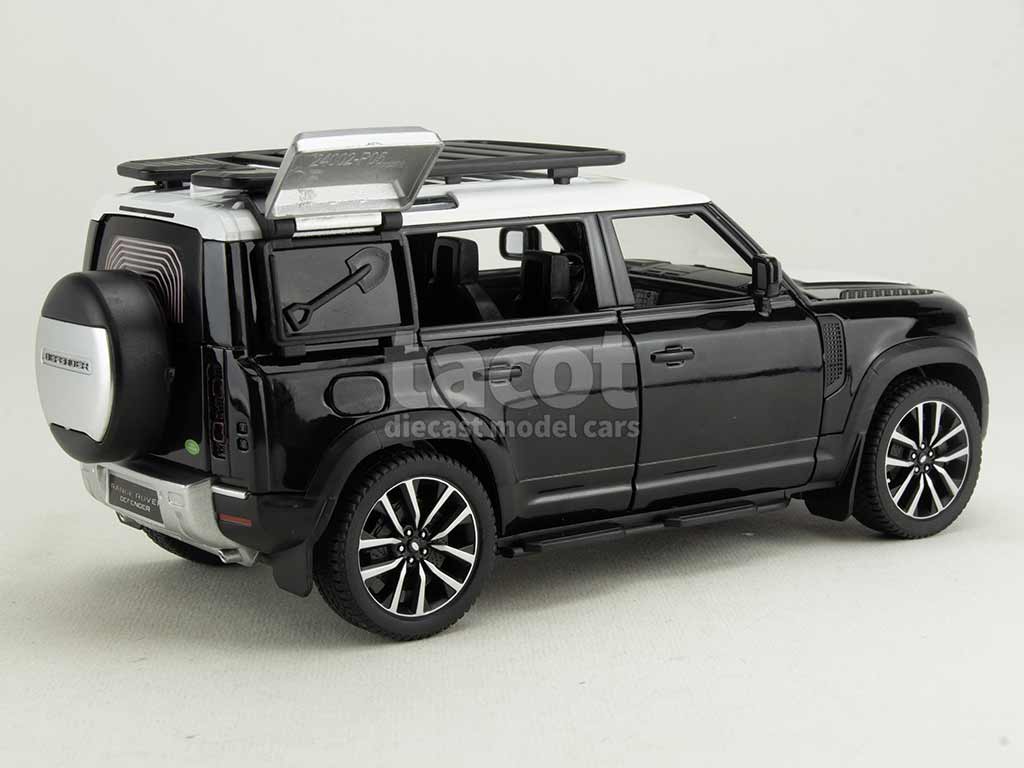 104029 Land Rover Defender 110