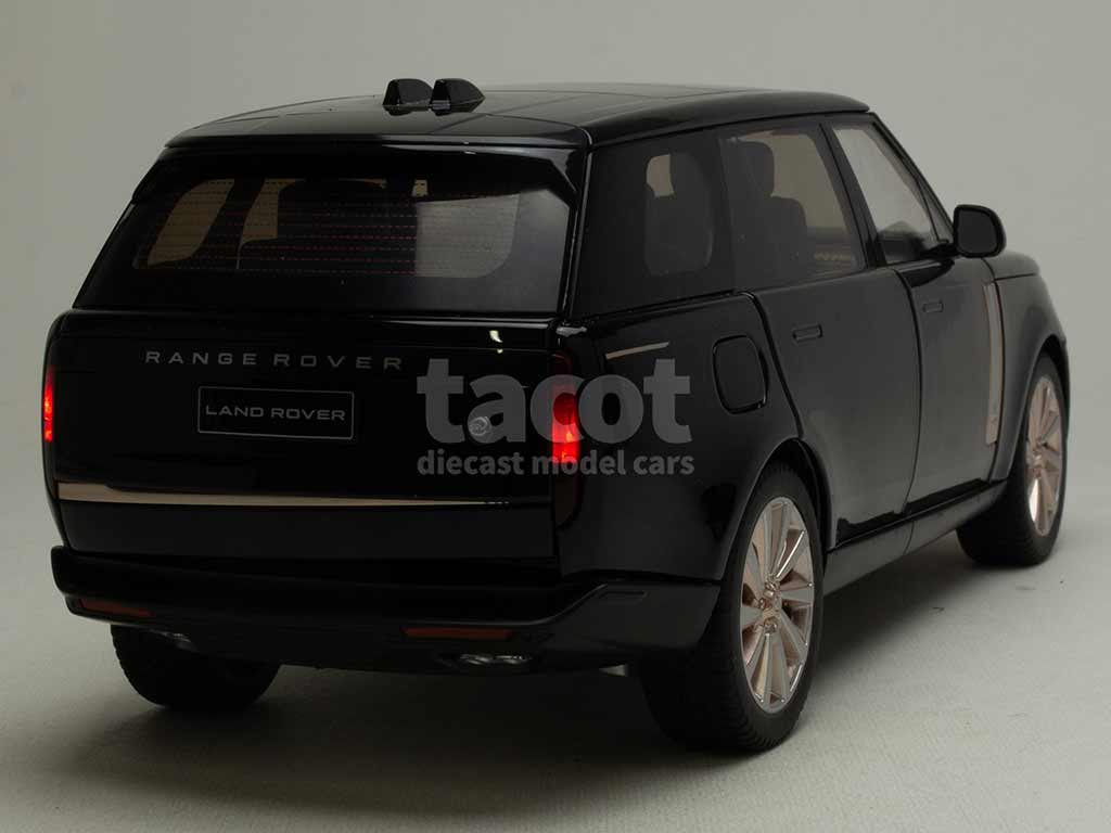 104034 Land Rover New Range Rover SV 2022