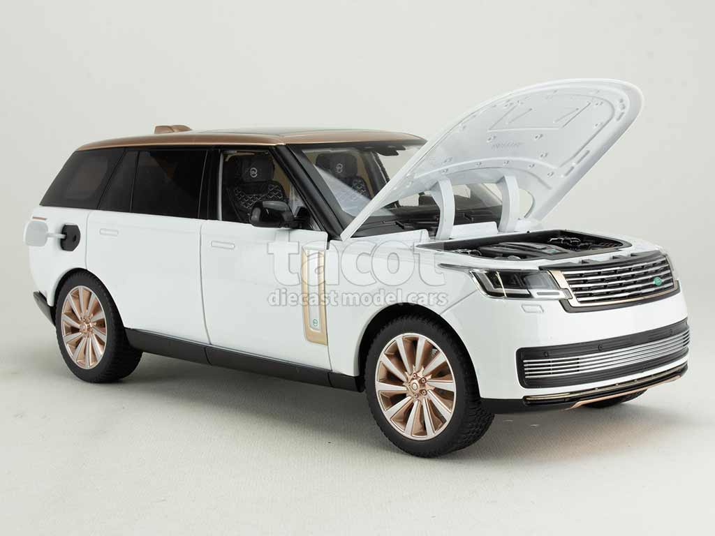 104035 Land Rover New Range Rover SV 2022