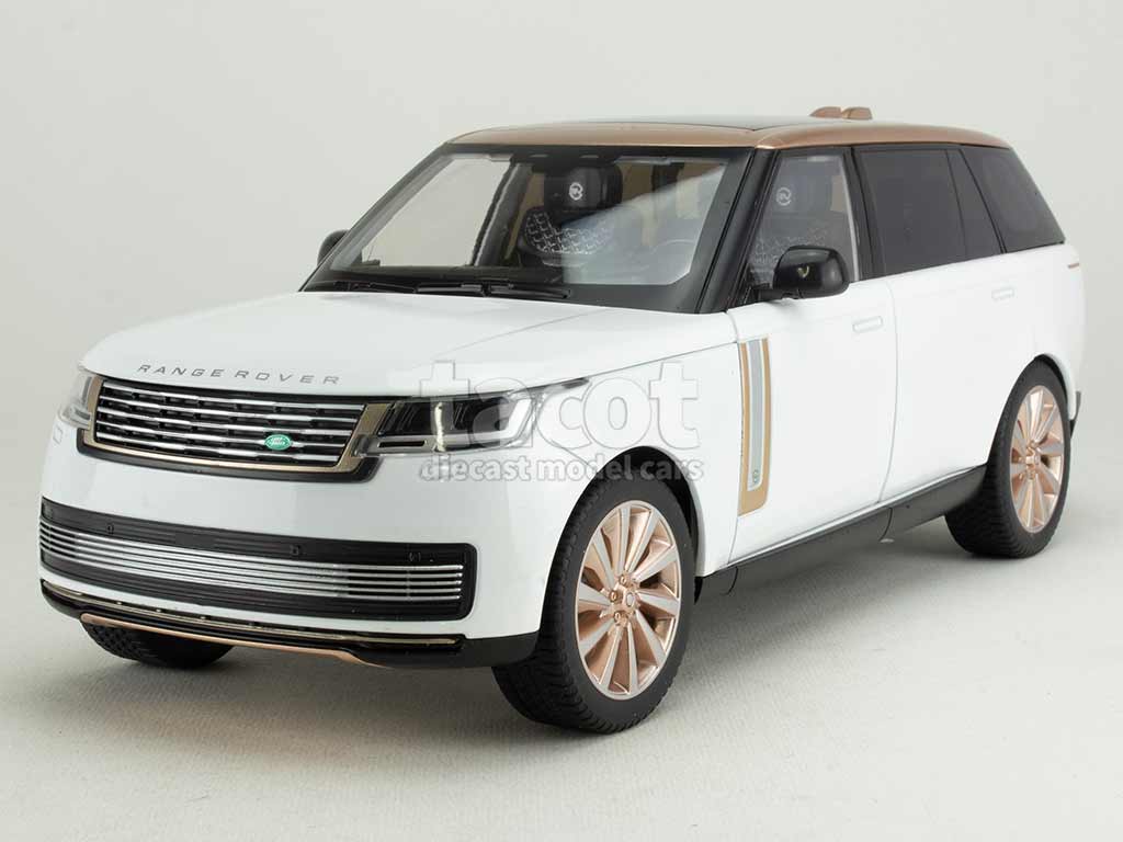 104035 Land Rover New Range Rover SV 2022